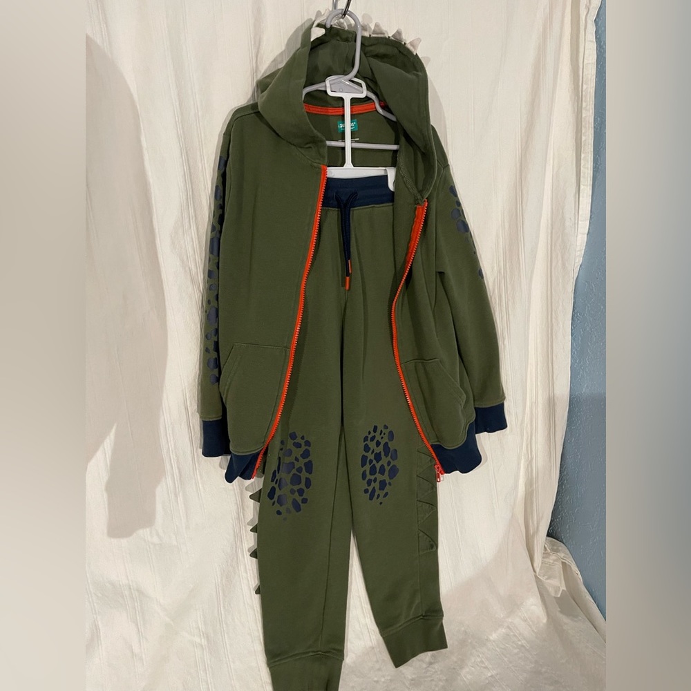 Boy’s joggers coat and pants